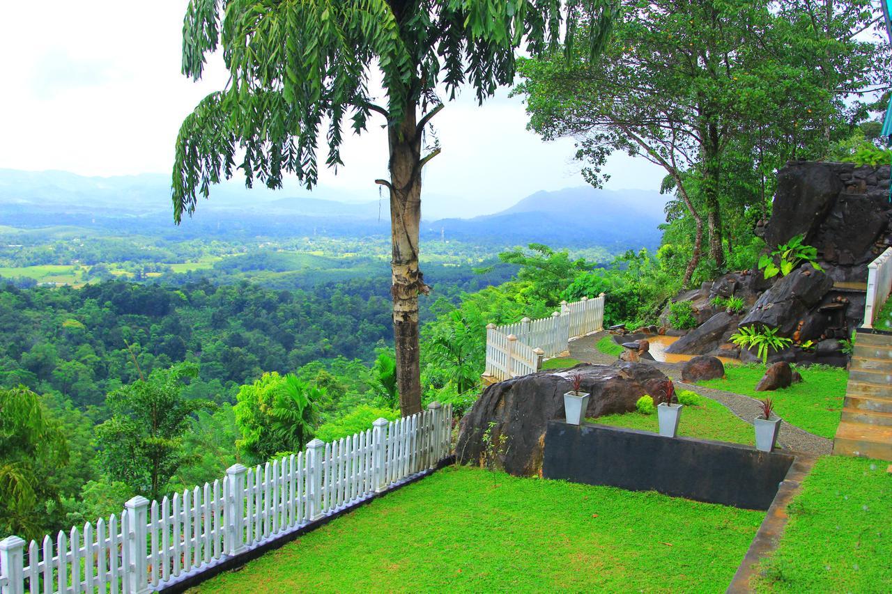 Danadhee Jungle Rest 3* Ratnapura